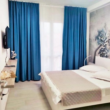 ラ・マッダレーナCasa Dei Fiori Bluアパートメント エクステリア 写真